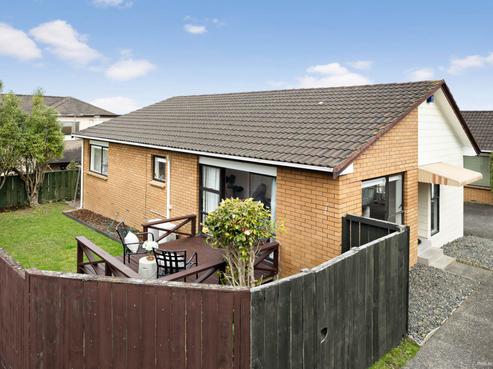 2/100 East Coast Road, Forrest Hill