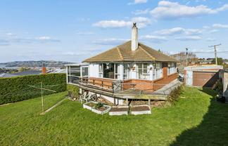 10 Columba Avenue, Calton Hill