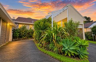23 Central Park Drive, Te Atatu South