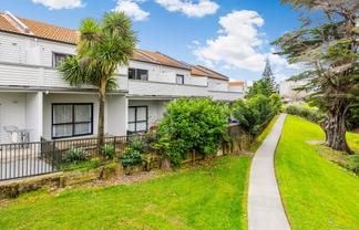 48/21  Armoy Drive, East Tamaki