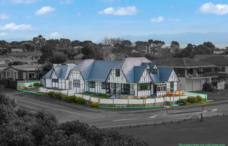 81 Kiwi Esplanade, Mangere Bridge