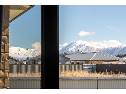 15 Greenfield Place, Twizel