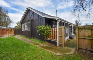 7A Moore Crescent, Carterton