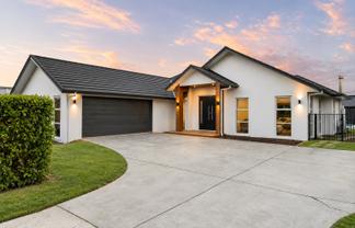 32 Glaisdale Crescent, Flagstaff