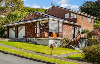 85 Ayton Drive, Whitby