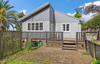 25 Shortland Street, Regent