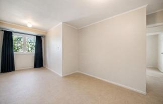 42A Cobham Crescent, Kelston
