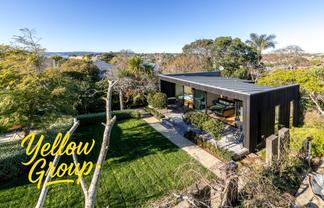 86 Marine Parade, Mellons Bay