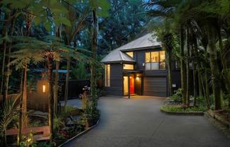 38 Mahoe Road, Titirangi