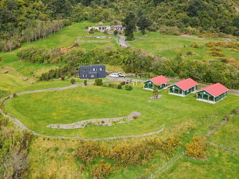 2628 Coast Road, Barrytown