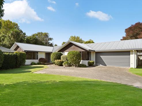 26 Bouverie Crescent, Flagstaff