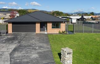 7 Pohatu Lane, Otaki