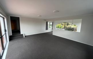 18 Karaka Road, Beachlands