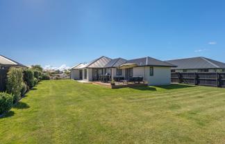 26 Cherry Avenue, Darfield