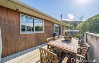 25 Kendal Grove, Wainuiomata