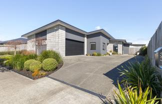 33 Sardinia Grove, FITZHERBERT