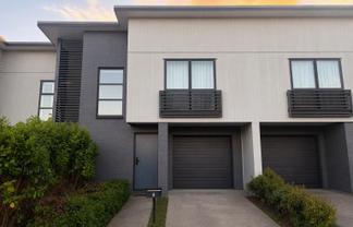 8 Gilbert Hall Way, Swanson