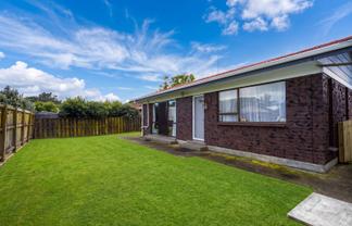 2/14 Glengowan Place, Conifer Grove