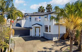 60 Hogarth Rise, West Harbour