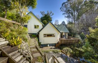 22 Burns Road, Hospital Hill