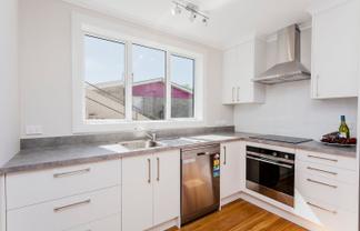 6/13 Prince Albert Road, Saint Kilda