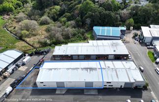 Large central warehouse with ample yard