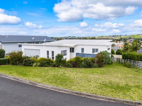 15 Weka Street, Mangawhai