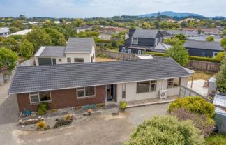 25 Kanawa St, Waikanae