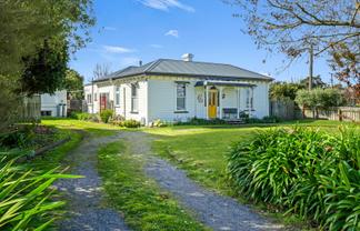 4 Bond Street, Marton