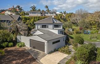 8/37 Hauraki Road, Takapuna