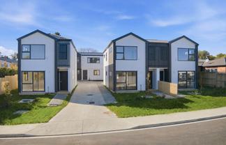 2/3 Gill Avenue, Te Atatu Peninsula