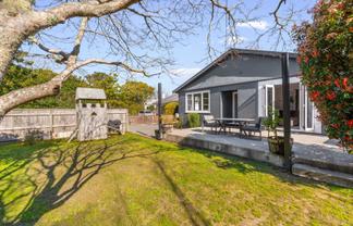24 Kuratawhiti Street, Greytown