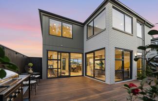 13 Awa Crescent, Saint Johns