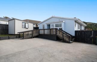 11 Rangituhi Crescent, Takapuwahia