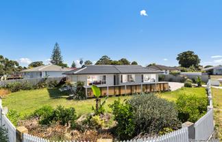 5 Kivell Close, Mangere East