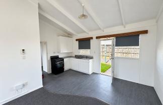 4/12 Pretoria st, Victoria