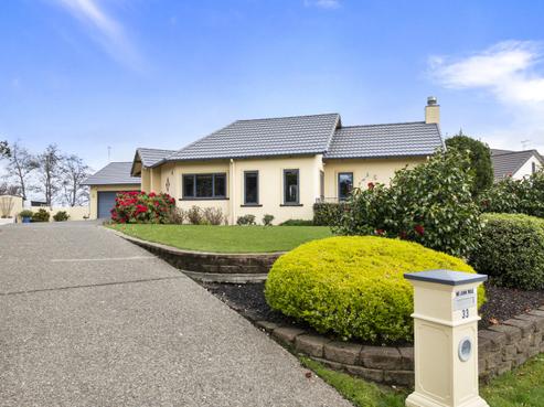 33 Cashmere Drive, Fitzherbert