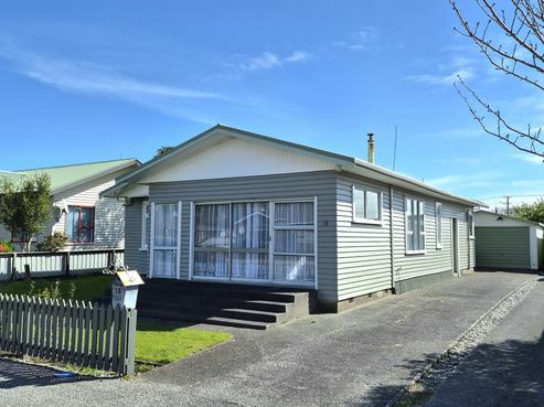 18 Milton Road, Greymouth