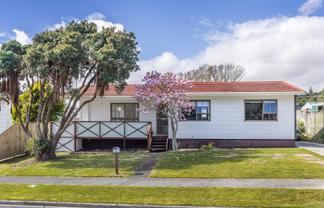 94 Omapere Street, Whitby