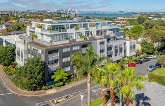 204/16 Huron Street, Takapuna