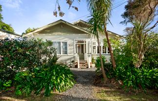 24 Bracken Street, Petone
