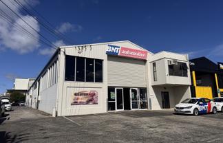 High‑profile trade retail/showroom