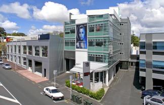 Bright and efficient office with existing fitout