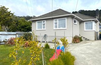 217 Wellington Road, Wainuiomata