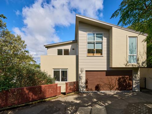 21 Arahiwi Grove, Tirohanga