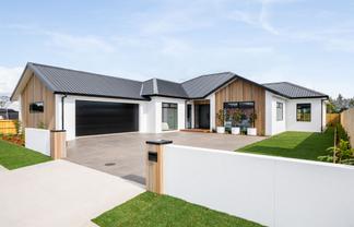 12 Sofia Way, Flagstaff