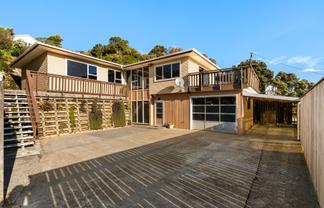 65 Volga Street, Island Bay