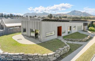 6 Pounamu Avenue, Wanaka