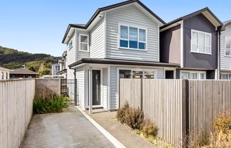 1/41 Main Road, Wainuiomata