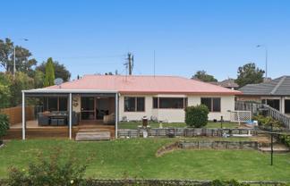 77 Poike Road, Hairini